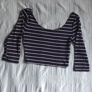 Abercrombie, navy blue crop top! 🦋